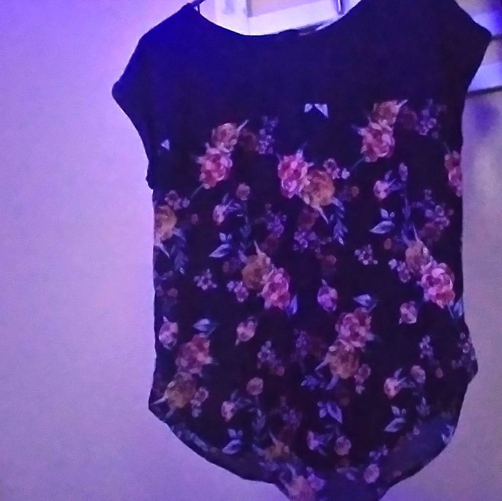 Crew neck floral